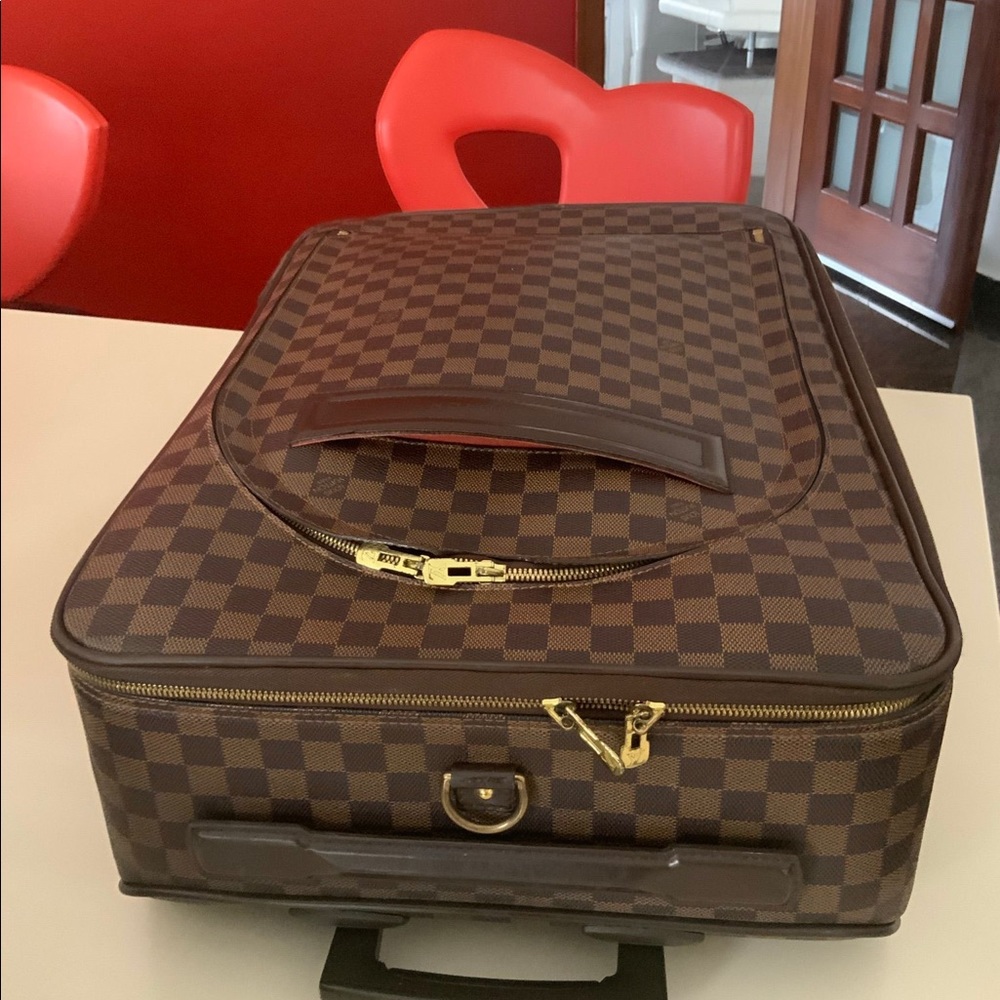 louis vuitton suitcase